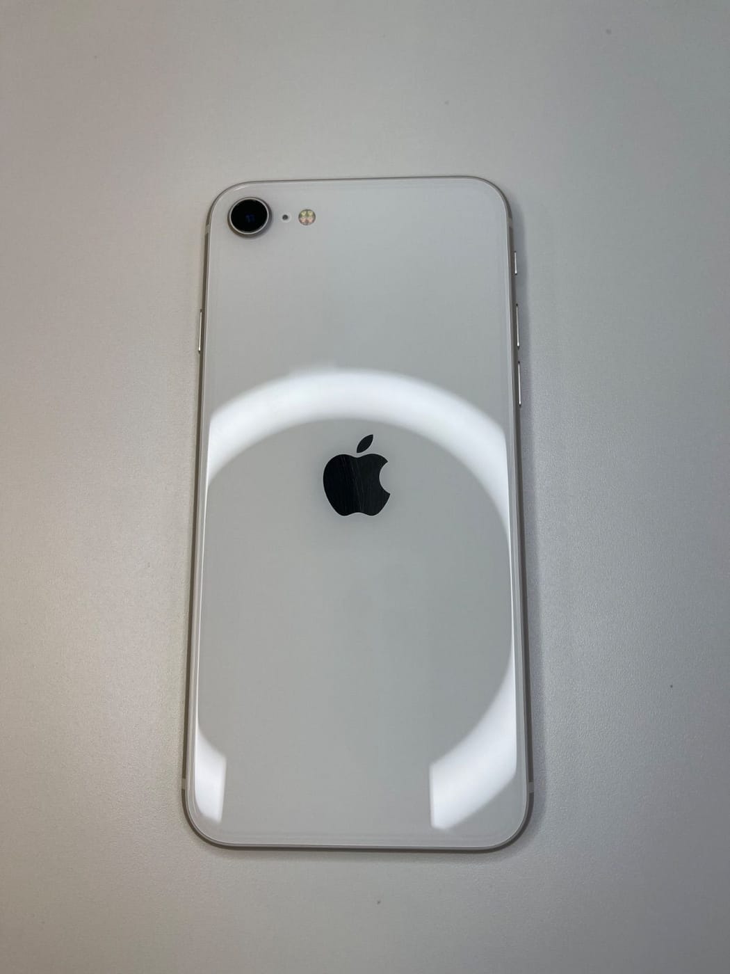 美品 iPhone SE3 64GB スターライト バッテリー100% MMYD3J/A - 04751